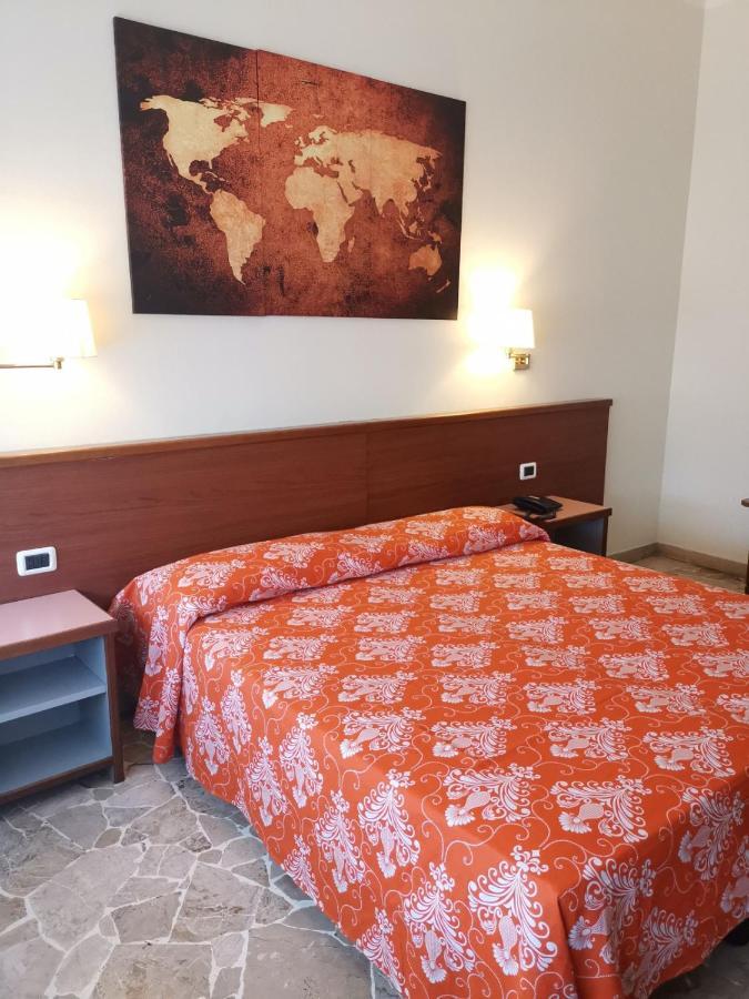 H&L Hotel Чинизело Балсамо Екстериор снимка