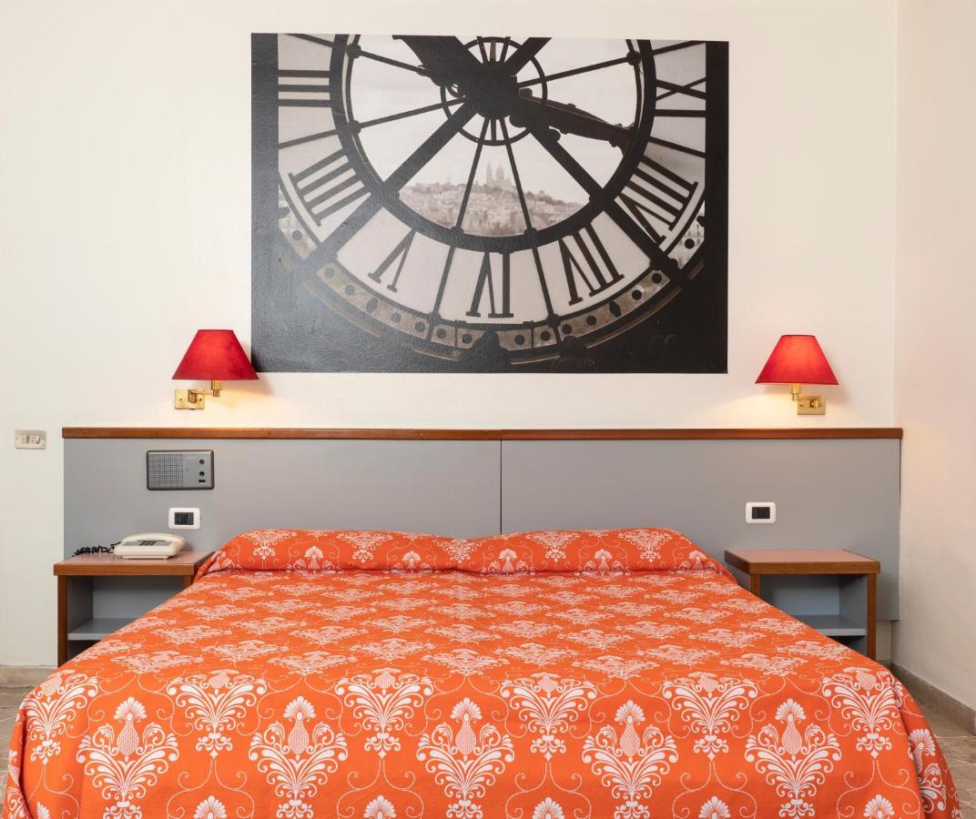 H&L Hotel Чинизело Балсамо Екстериор снимка